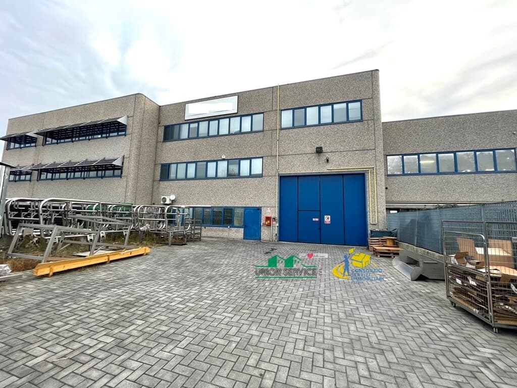 Capannone con uffici Sala · Sala Baganza · Rif. A372 · foto 10